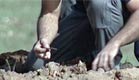 נפילת גראד סמוך לאשדוד. ארכיון (צילום: חדשות 2)
