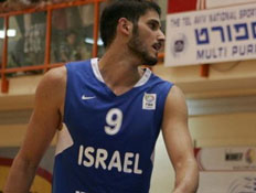 עומרי כספי במדי הנבחרת