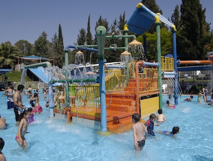 פארק נחשונית  בריכת שעשועים (צילום: יחסי ציבור ,יחסי ציבור)