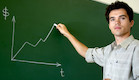 מורה כותב על הלוח (צילום: istockphoto ,istockphoto)