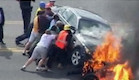 חילוץ אופנוען (צילום: צילום מסך)