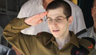 שליט חוזר מהשבי, לפני חודשיים (צילום: דו"צ)