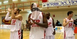 קרטיס קלי עם שולדבראנד וקורי קאר (שי לוי)(מערכת ONE)