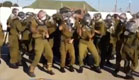 רצו לשבור שגרה, חיילי הגדוד מפזזים (צילום: יוטיוב)