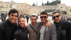 בכותל - תמונה שחובה לשים (צילום: עידו מטלון)