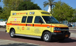 אמבולנס מגן דוד אדום (צילום: דוברות מד"א)