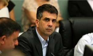 האזינו לדברי השר החדש כהן (צילום: דודי וקנין)