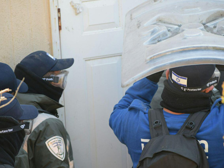 פינוי בית הכנסת בעמונה פינוי בית הכנסת בעמונה