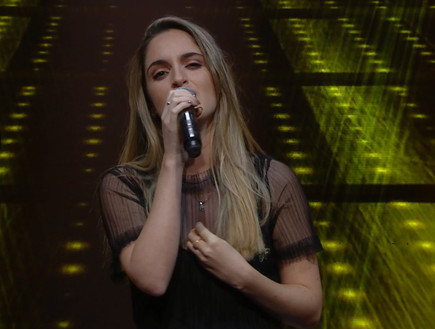 רוית בטאשוילי – "איסלנד" (צילום: מתוך "הכוכב הבא לאירוויזיון 2018", קשת 12) רוית בטאשוילי – "איסלנד" (צילום: מתוך "הכוכב הבא לאירוויזיון 2018", קשת 12)