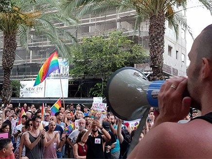 מחאת הלהט"ב בתל אביב, לפני שבועיים (צילום: החדשות) מחאת הלהט"ב בתל אביב, לפני שבועיים (צילום: החדשות)
