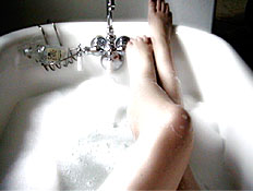 אמבטיית קצף (צילום: stock_xchng)