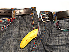 בננה במכנס