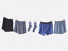 תחתונים וגרביים על חבל כביסה (צילום: jupiter images)