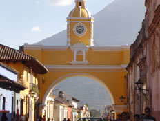 שעון צהוב באנטיגואה בגואטמלה (צילום: SXC)