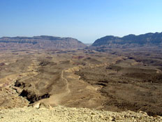 מעלה עלי במכתש הקטן