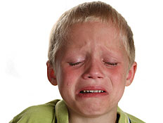 ילד בוכה (צילום: Mike Sonnenberg, Istock)