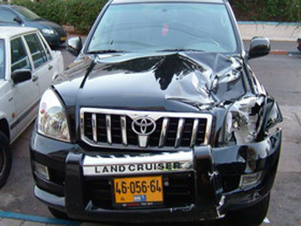 הרכב הפוגע בתאונת ה"פגע וברח" (חדשות 2) (צילום: אגף התנועה משטרת מחוז ת"א)