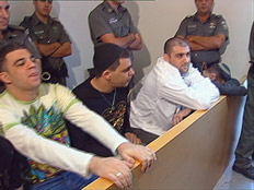 הנאשמים היום בבית המשפט בחיפה  (צילום: חדשות)