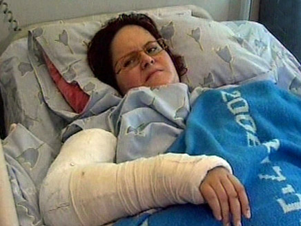 מלי המאירי יזדי הפצועה בתאונה בה נהרגה מיטל אהרונסון (צילום: חדשות)