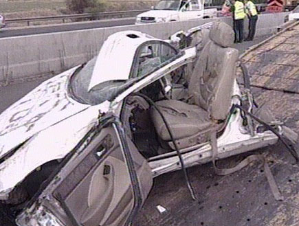 צעירה בלי רישיון לקחה את האוטו של אמה- הנוסע שלידה נהרג (צילום: חדשות)