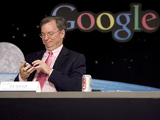 אריק שמידט על רק לוגו גוגל (צילום: David Paul Morris, GettyImages IL)