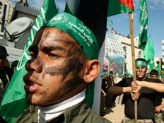 הפגנה של החמאס בעזה (צילום: רויטרס)