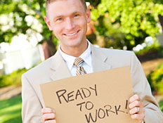 איש מובטל מחפש עבודה (צילום: Sean Locke, GettyImages IL)