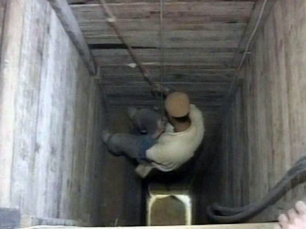 פריחה במנהרות בעזה (צילום: חדשות 2)