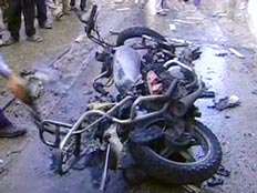 אופנוע המחבל בעזה שהופגז (צילום: חדשות 2)