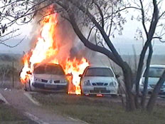 מכונית עולה באש, ארכיון (צילום: חדשות 2)
