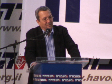 אהוד ברק בכנס פעילים בבית המפלגה שכ התקווה (צילום: יוסי זילברמן,חדשות 2 באינטרנט)