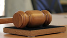 האם השופט חסין מפני החוק? (צילום: Sebastian Duda, Shutterstock)