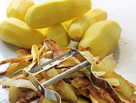 קליפות תפוחי אדמה (צילום: robynmac, Istock)