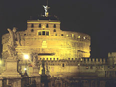 רומא: טירת סנט אנג'לו בלילה (צילום: Tom Brakefield, GettyImages IL)