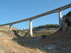 עכברה - הגשר הגבוה בישראל (צילום: אמנון גופר)