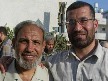 אל-ג'עברי (מימין) עם מחמוד א-זהאר (צילום: חדשות 2)