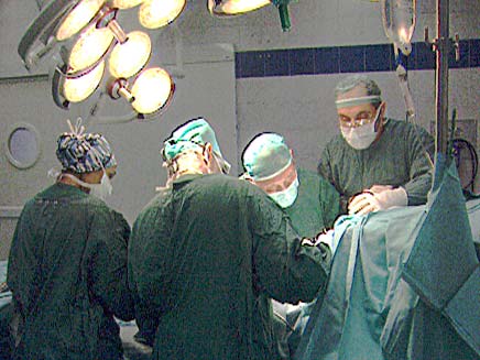 חדר ניתוח - ארכיון (צילום: חדשות 2)