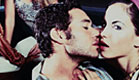 שלושה זוגות מתנשקים (צילום: Karan Kapoor, GettyImages IL)