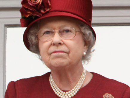 לונדון: המלכה אליזבת'- כובע (צילום: Tim Whitby, GettyImages IL)