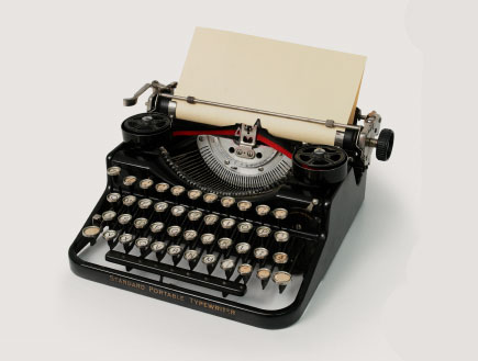 מכונת כתיבה (צילום: narvikk, Istock)