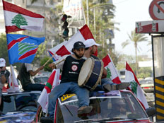 בחירות בלבנון רכב תעמולה (צילום: רויטרס)