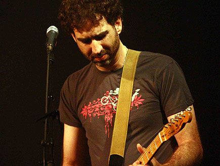 אופיר בר-עמי, גיטרה