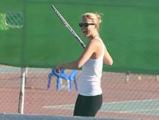 בר רפאלי משחקת טניס, פפראצי (צילום: אורי אליהו)
