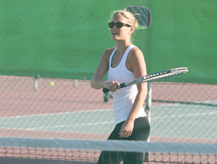 בר רפאלי משחקת טניס, פפראצי (צילום: אורי אליהו)