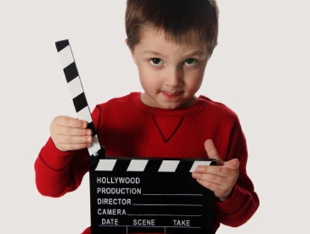 ילד אקשן- ילדים בפרסומות (צילום: Nina Shannon, Istock)