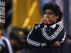דייגו מראדונה מאמן נבחרת ארגנטינה (צילום: רויטרס)