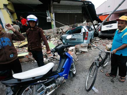 אחרי רעידת האדמה באינדונזיה (צילום: AP)