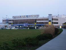 שדה תעופה של ברלין (צילום: schonfeld)