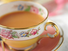 תה עם חלב (צילום: istockphoto)