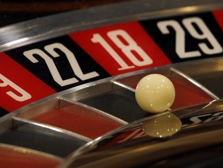 הימורים לא חוקיים והעולם התחתון מעורב בספורט (רויטרס) (צילום: מערכת ONE)